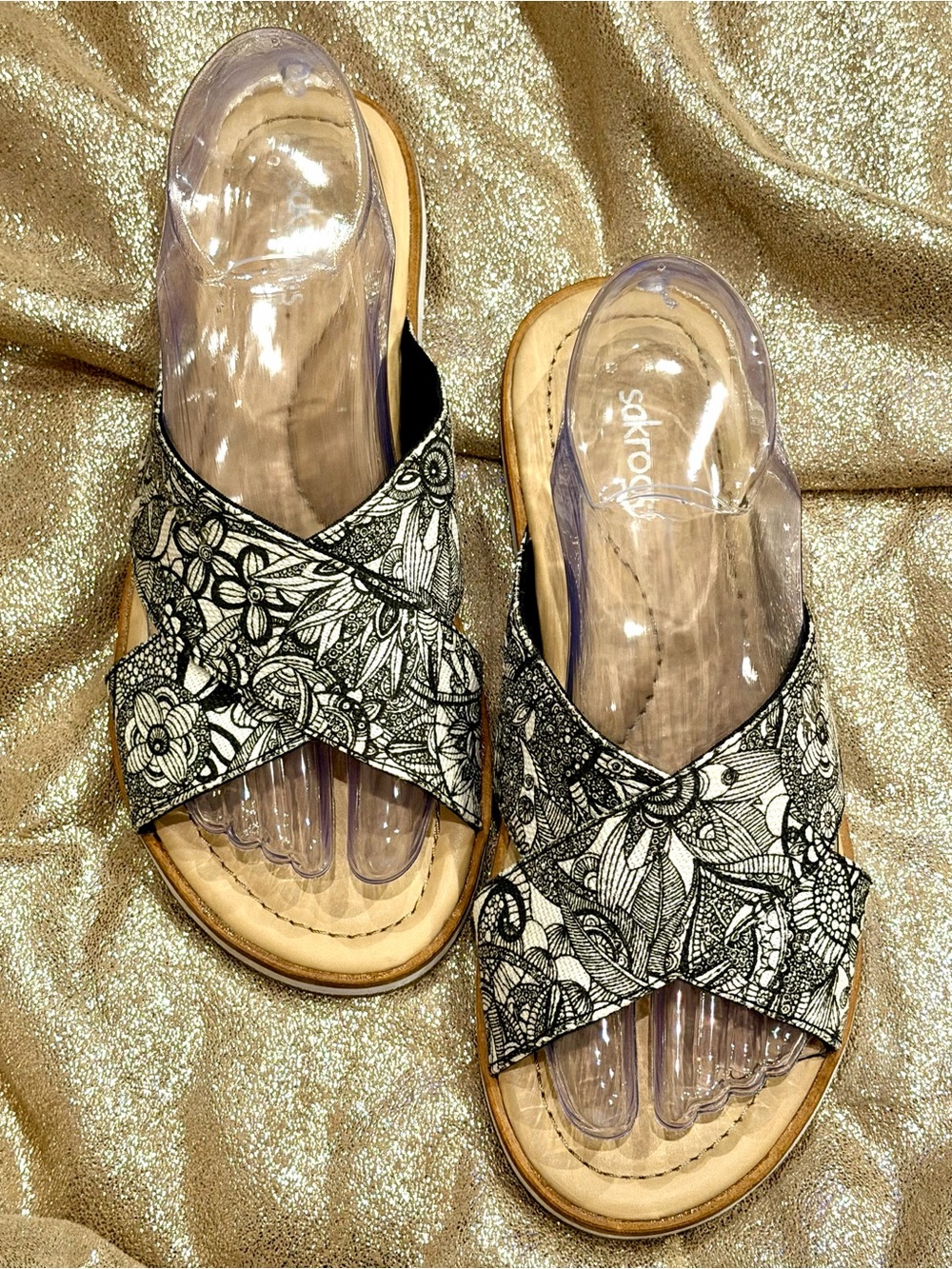 Sakroots Black & White Floral Cross-Strap Slide Sandals